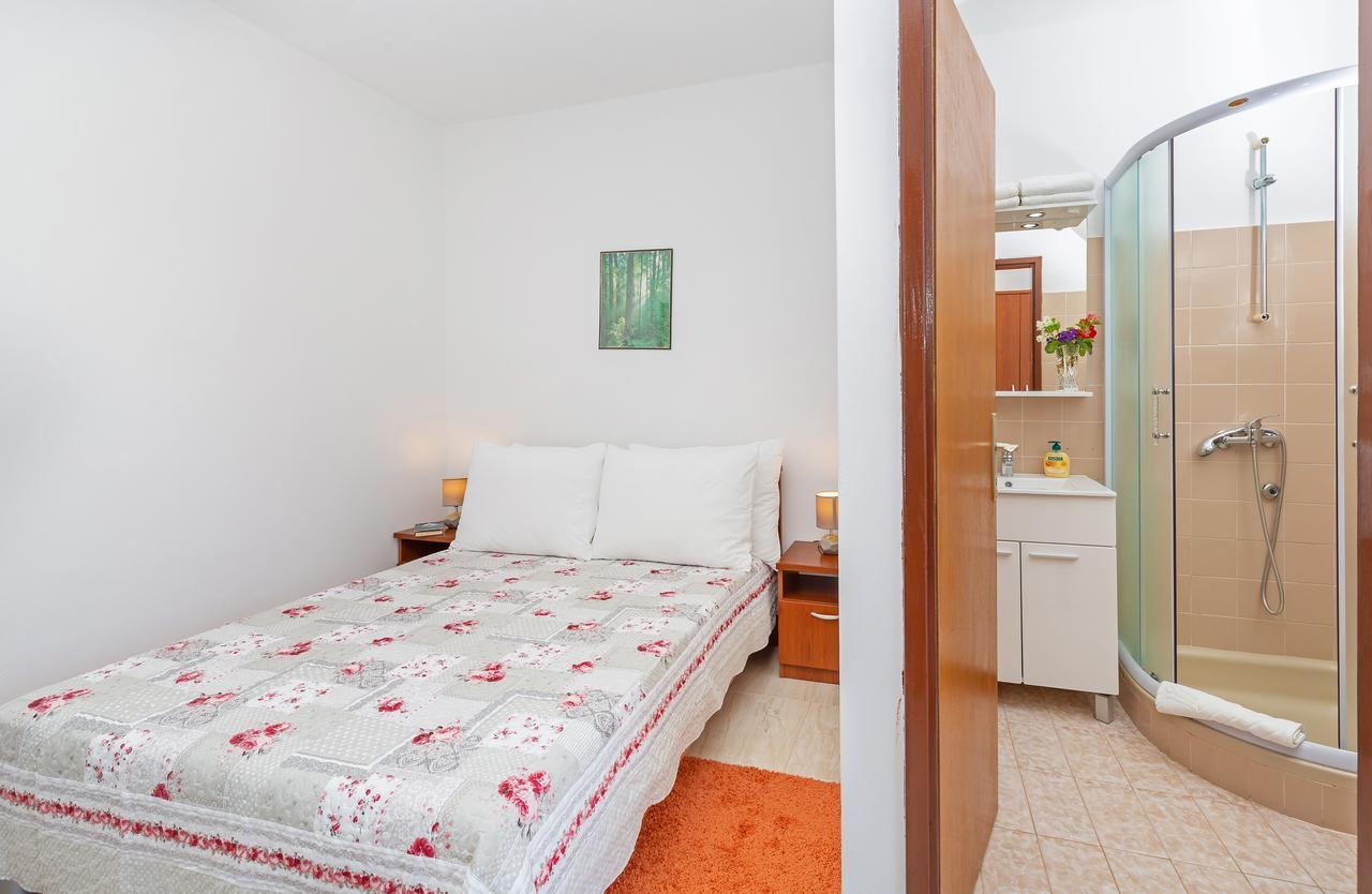 Elica Apartment *